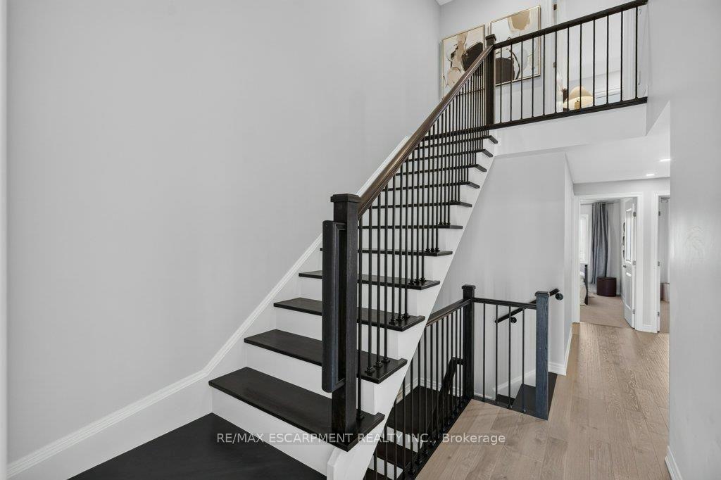 Photo 35 of 347 Raymond Road, Hamilton, Meadowlands — HOMEH