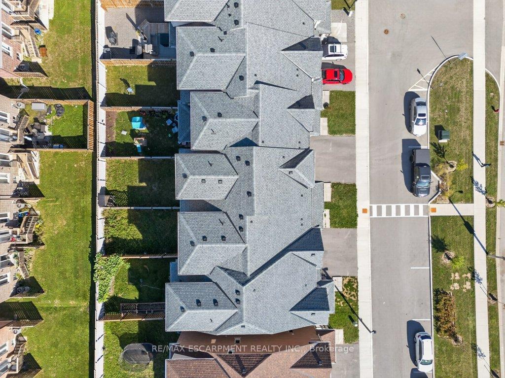 Photo 42 of 347 Raymond Road, Hamilton, Meadowlands — HOMEH