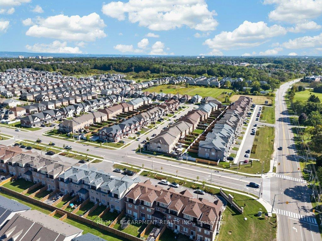 Photo 47 of 347 Raymond Road, Hamilton, Meadowlands — HOMEH
