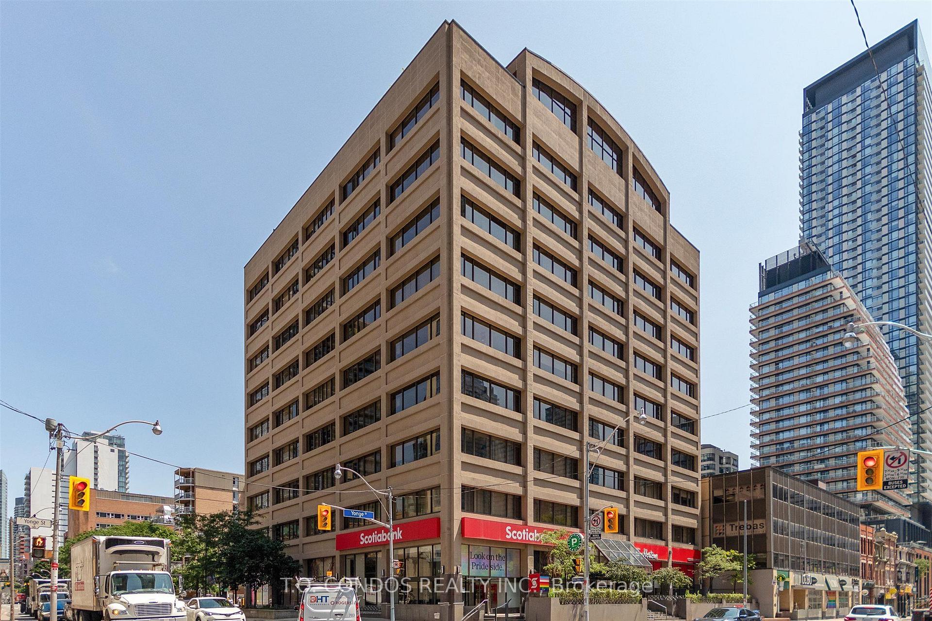Front of Unit 304, 555 Yonge Street