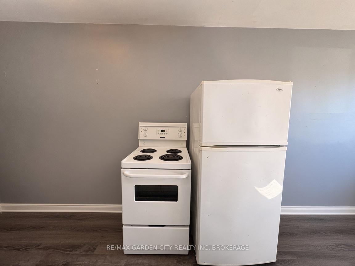 Photo 5 of Unit 6, 1419 Pelham Street, Pelham, Fonthill — HOMEH