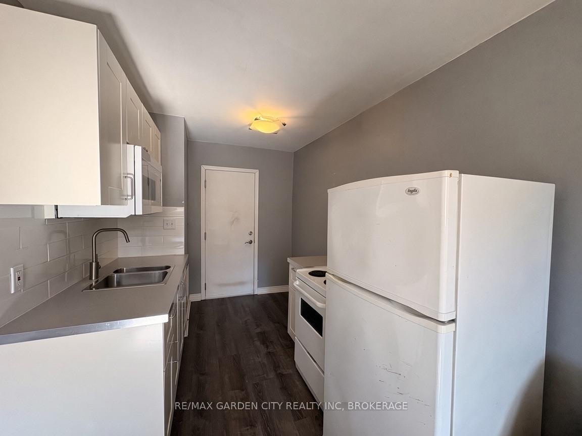 Photo 6 of Unit 6, 1419 Pelham Street, Pelham, Fonthill — HOMEH