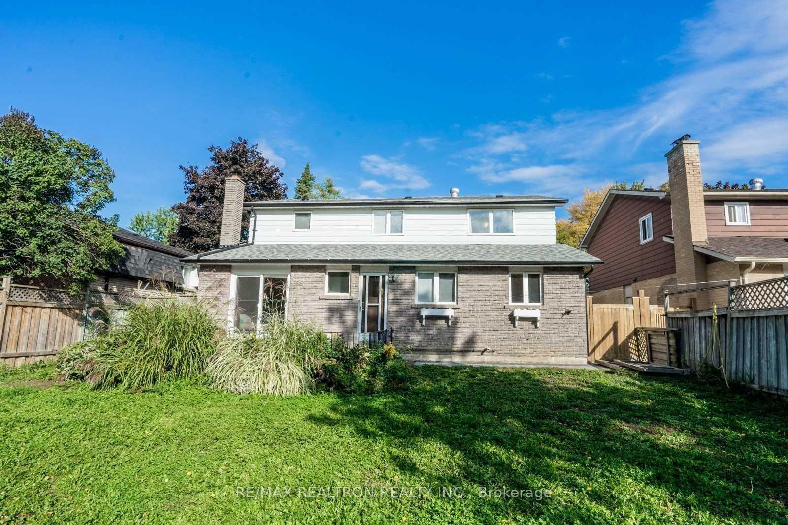 Photo 19 of 21 Ferrah Street, Markham, Unionville — HOMEH