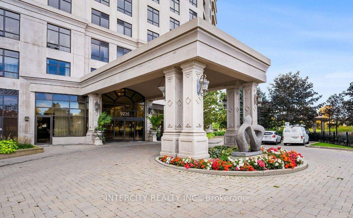 Photo 3 of Unit 1204, 9235 Jane Street, Vaughan, Maple — HOMEH