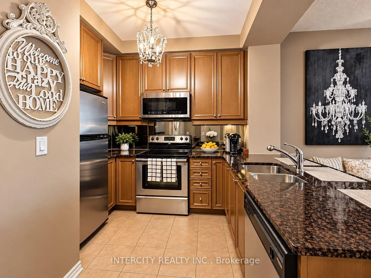 Photo 4 of Unit 1204, 9235 Jane Street, Vaughan, Maple — HOMEH