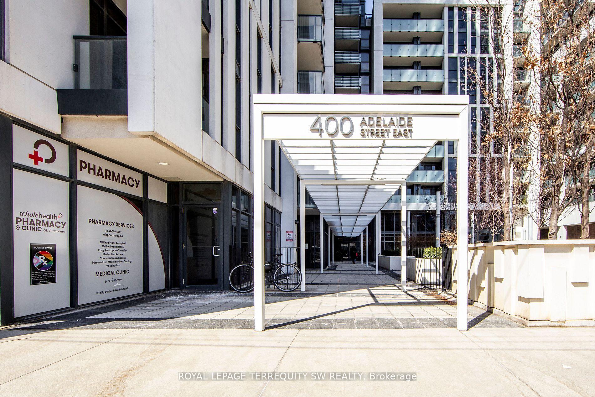 Photo 2 of Unit 807, 400 Adelaide Street E, Toronto, Moss Park — HOMEH