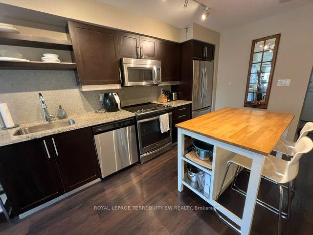Photo 6 of Unit 807, 400 Adelaide Street E, Toronto, Moss Park — HOMEH