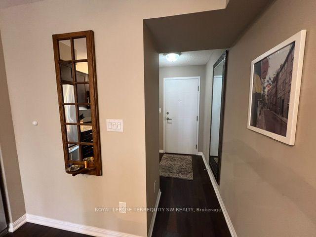 Photo 8 of Unit 807, 400 Adelaide Street E, Toronto, Moss Park — HOMEH