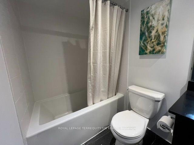 Photo 11 of Unit 807, 400 Adelaide Street E, Toronto, Moss Park — HOMEH