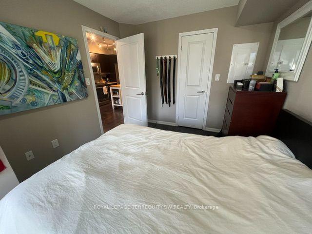 Photo 23 of Unit 807, 400 Adelaide Street E, Toronto, Moss Park — HOMEH