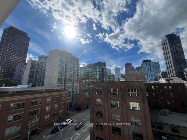 Photo 24 of Unit 807, 400 Adelaide Street E, Toronto, Moss Park — HOMEH