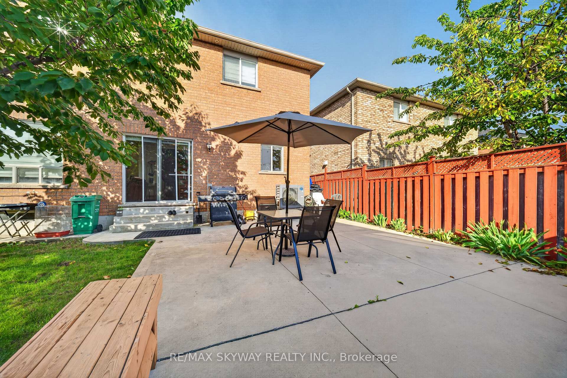 Photo 41 of 59 Crystal Glen Crescent, Brampton, Credit Valley — HOMEH
