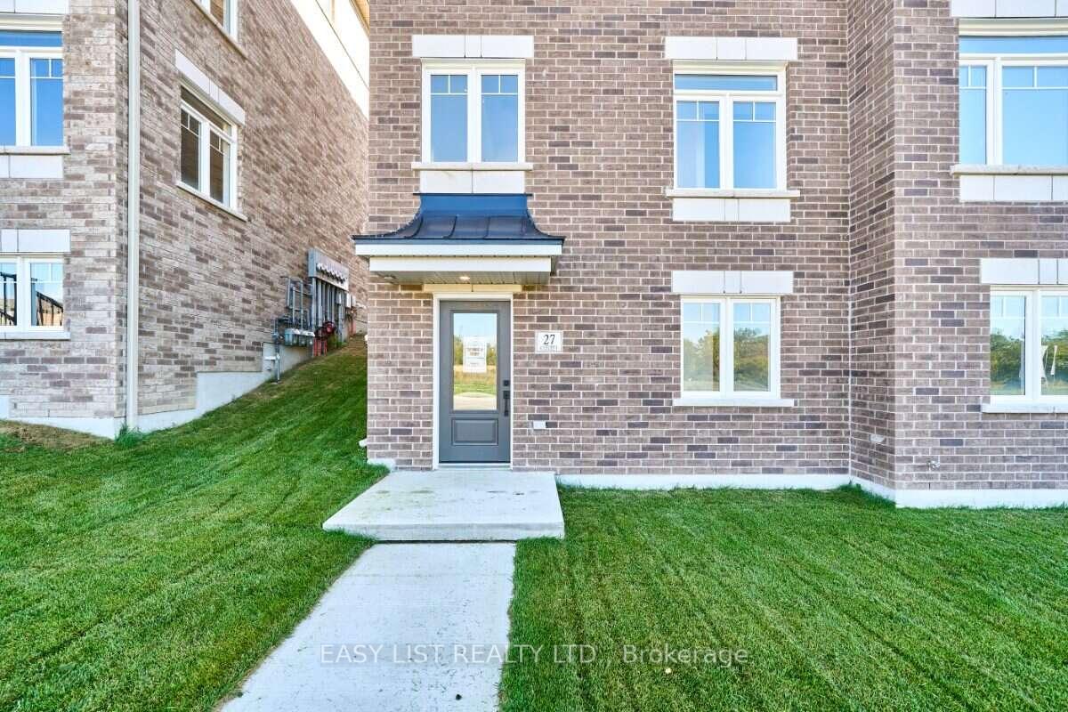 Photo 3 of 27 Addyman Crescent, Clarington, Newcastle — HOMEH