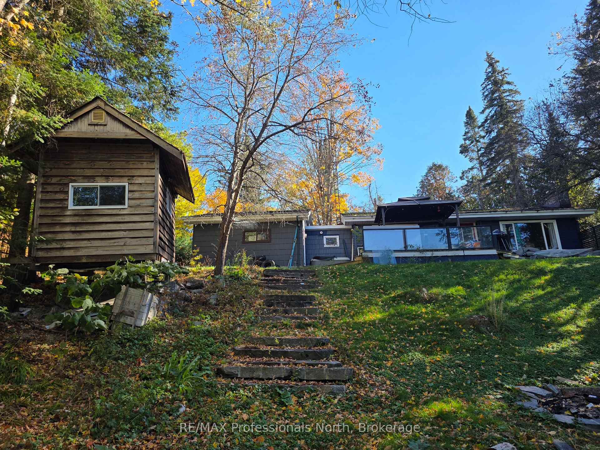 Photo 5 of 415 By-Lock Acres Road, Huntsville, Brunel — HOMEH