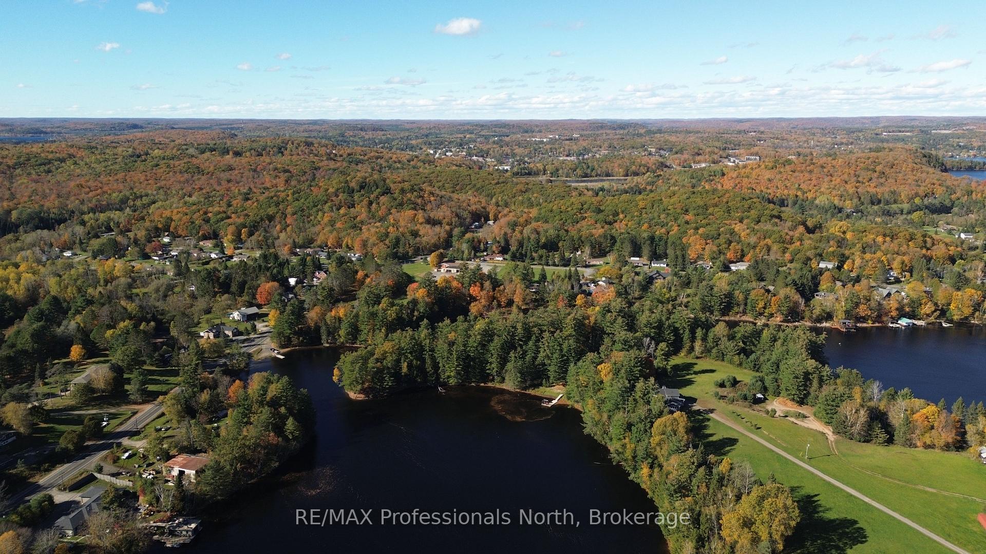 Photo 33 of 415 By-Lock Acres Road, Huntsville, Brunel — HOMEH