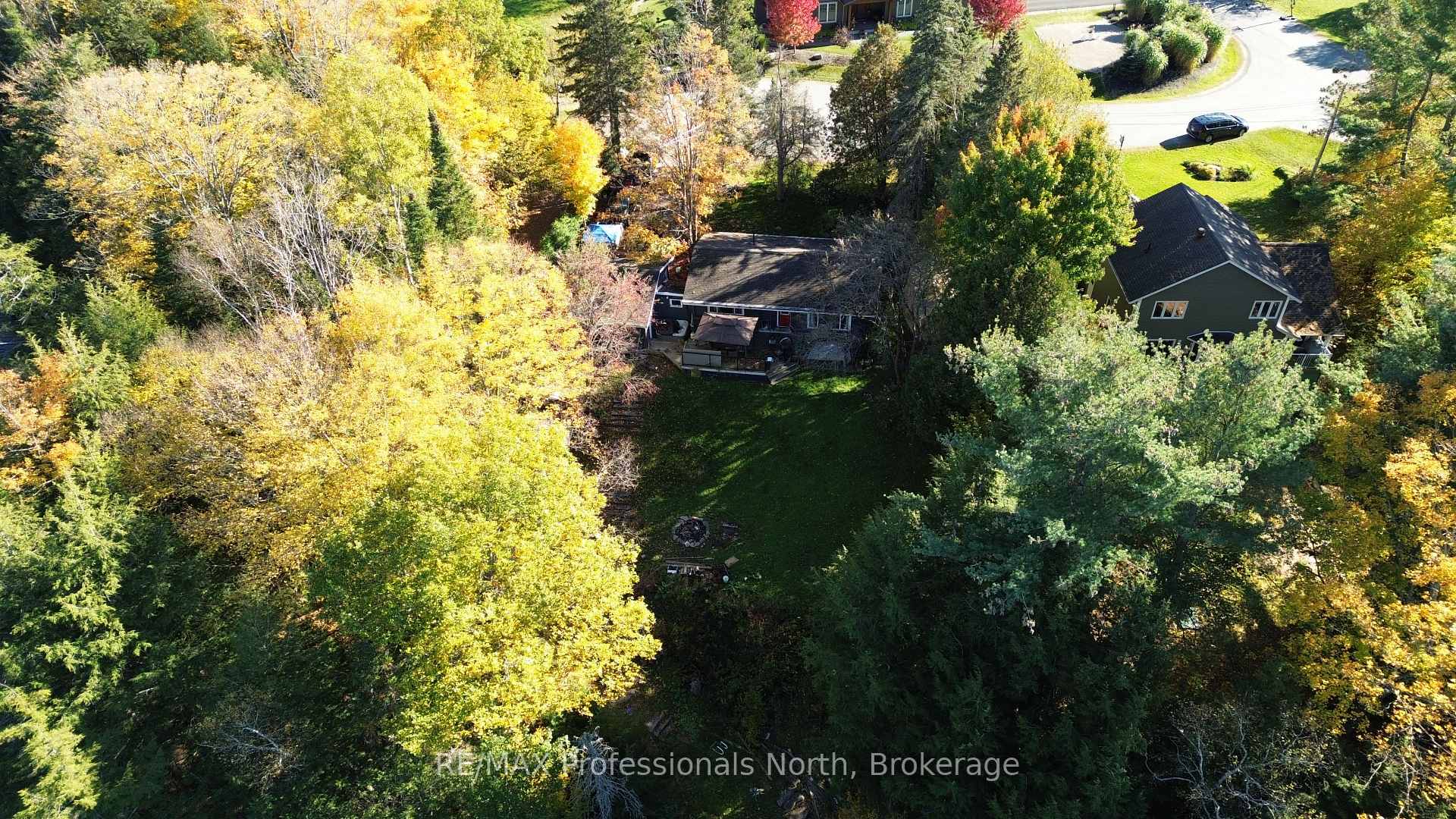 Photo 36 of 415 By-Lock Acres Road, Huntsville, Brunel — HOMEH