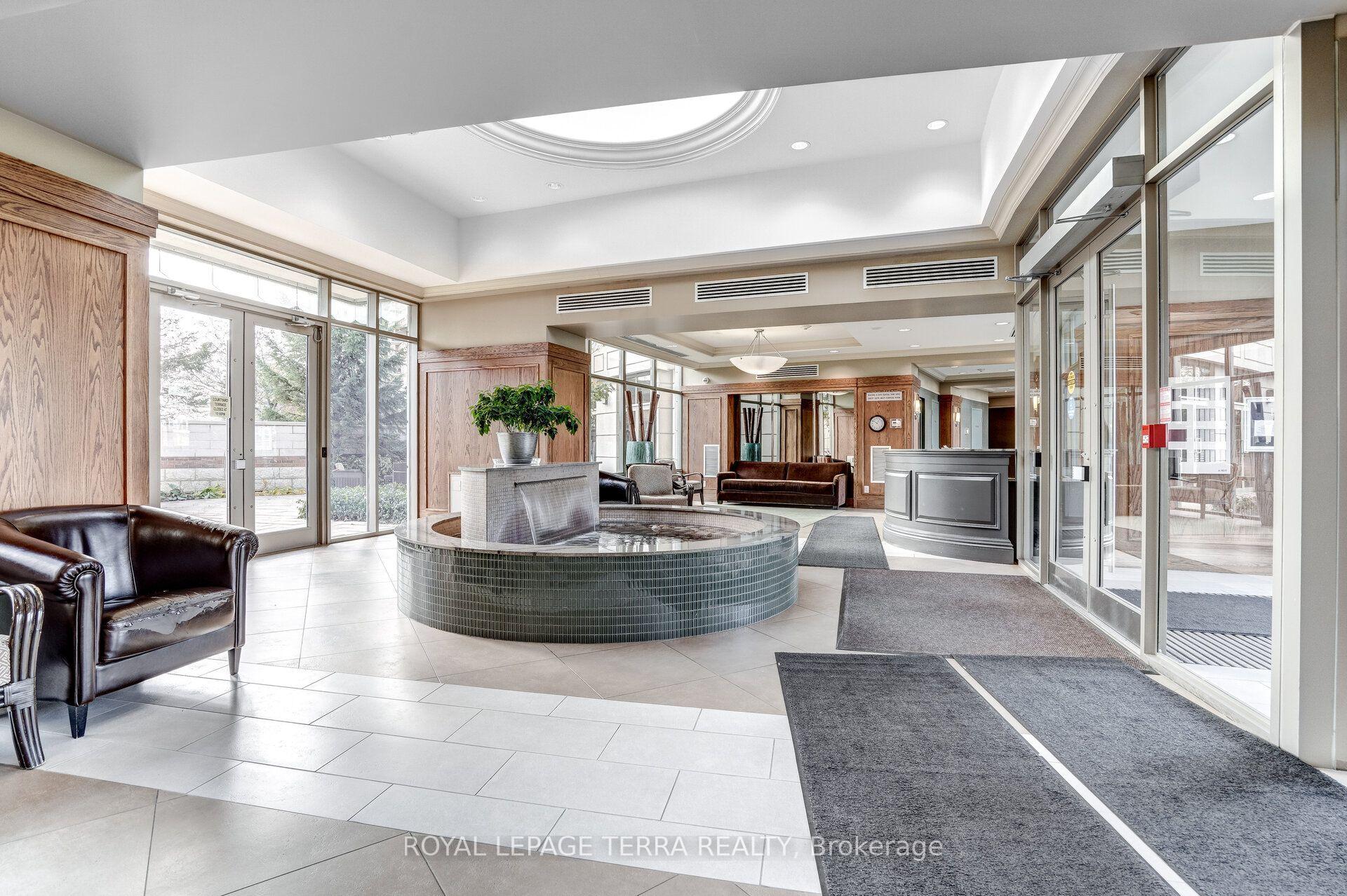 Photo 4 of Unit 1011, 2379 Central Park Drive, Oakville, River Oaks — HOMEH
