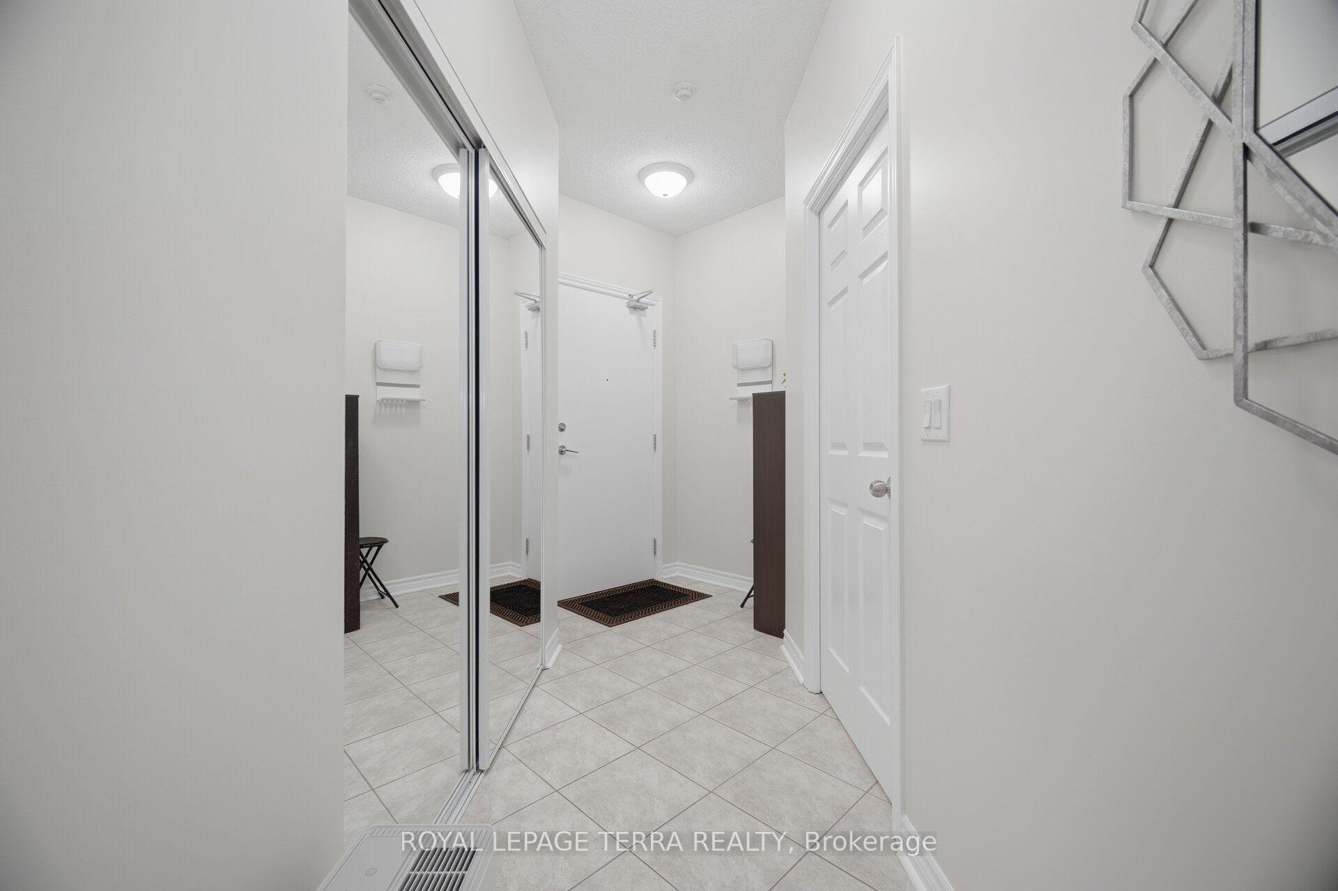 Photo 6 of Unit 1011, 2379 Central Park Drive, Oakville, River Oaks — HOMEH