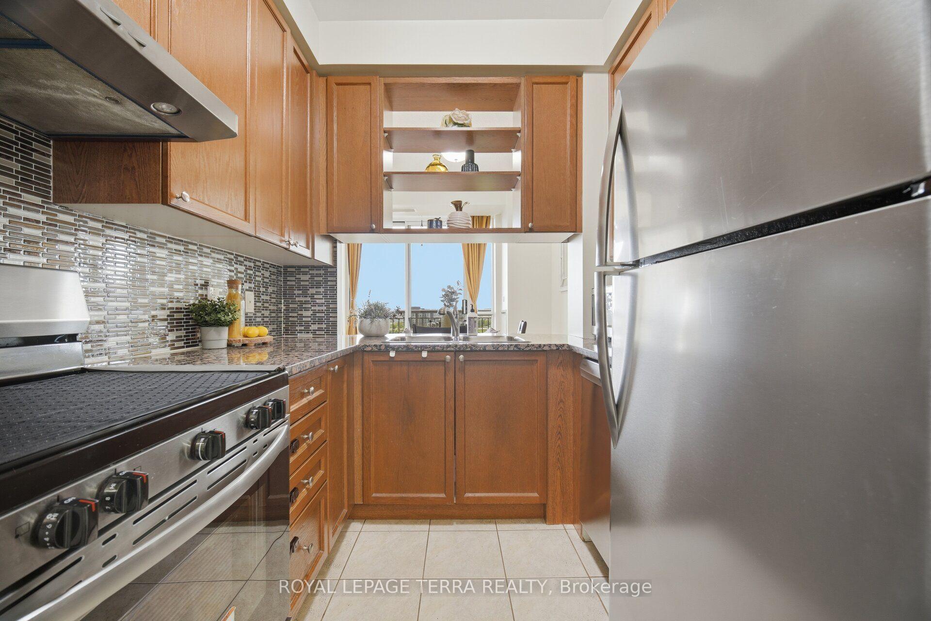 Photo 8 of Unit 1011, 2379 Central Park Drive, Oakville, River Oaks — HOMEH
