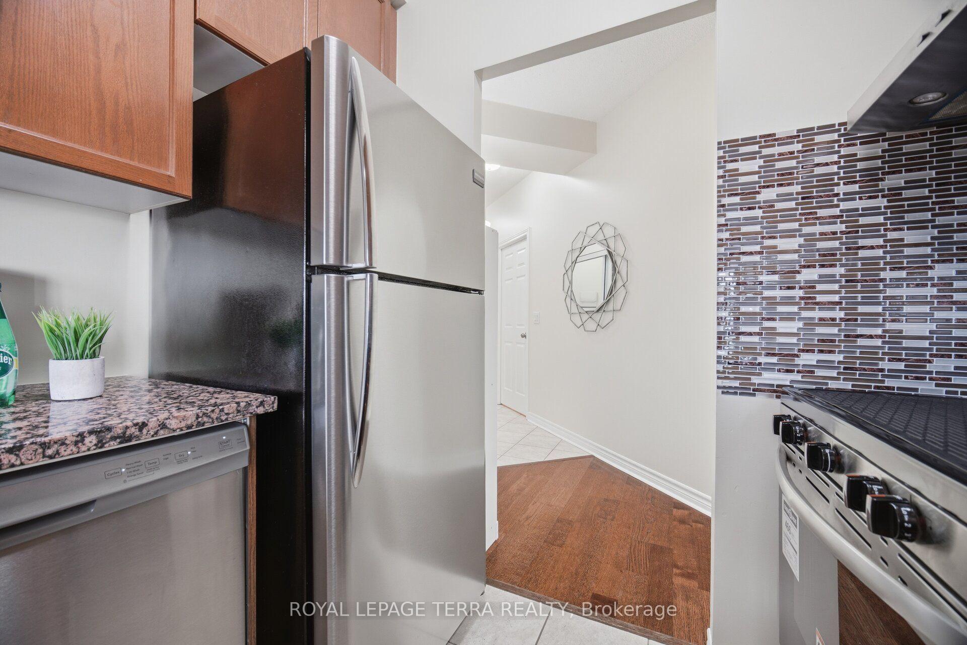 Photo 9 of Unit 1011, 2379 Central Park Drive, Oakville, River Oaks — HOMEH