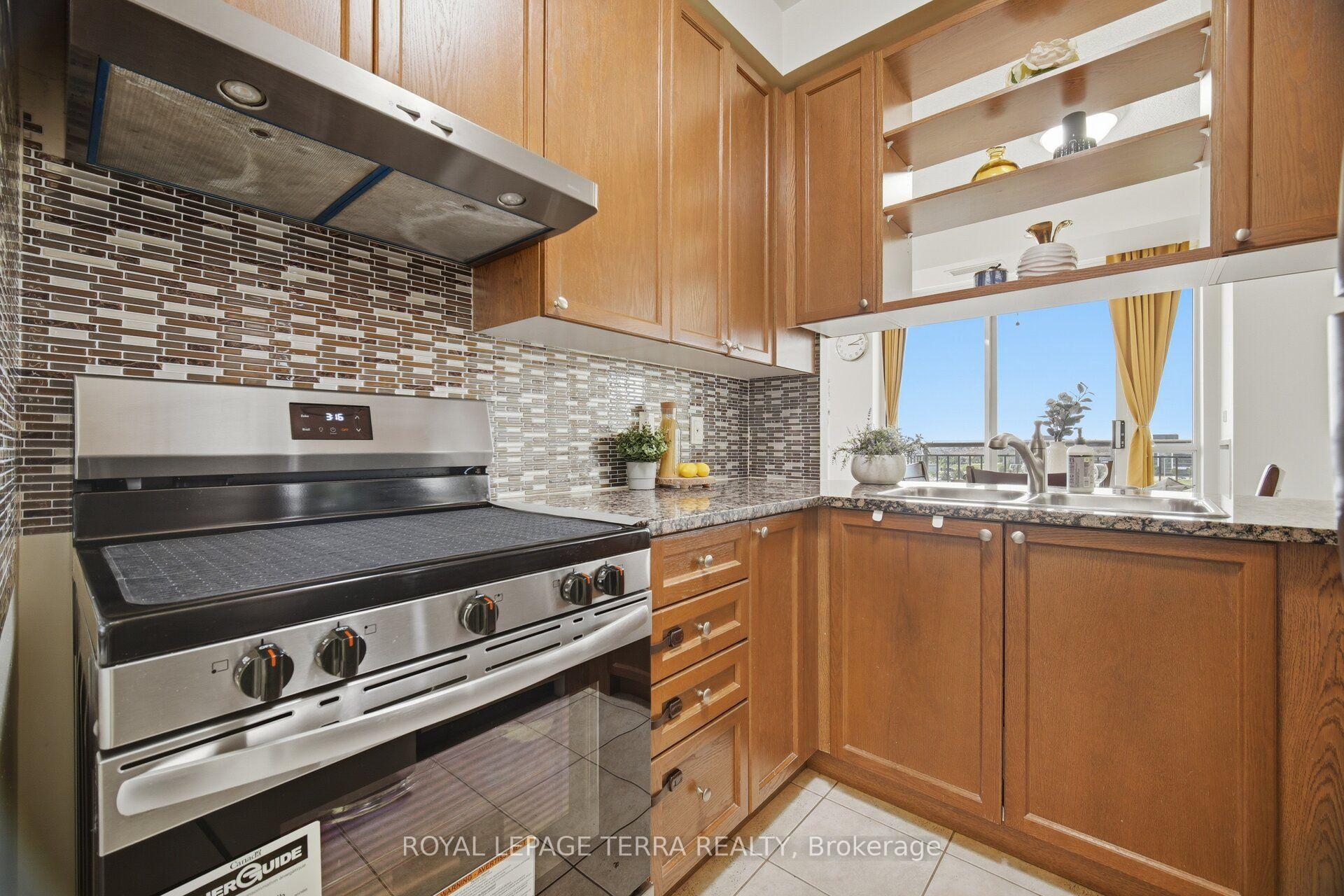 Photo 10 of Unit 1011, 2379 Central Park Drive, Oakville, River Oaks — HOMEH
