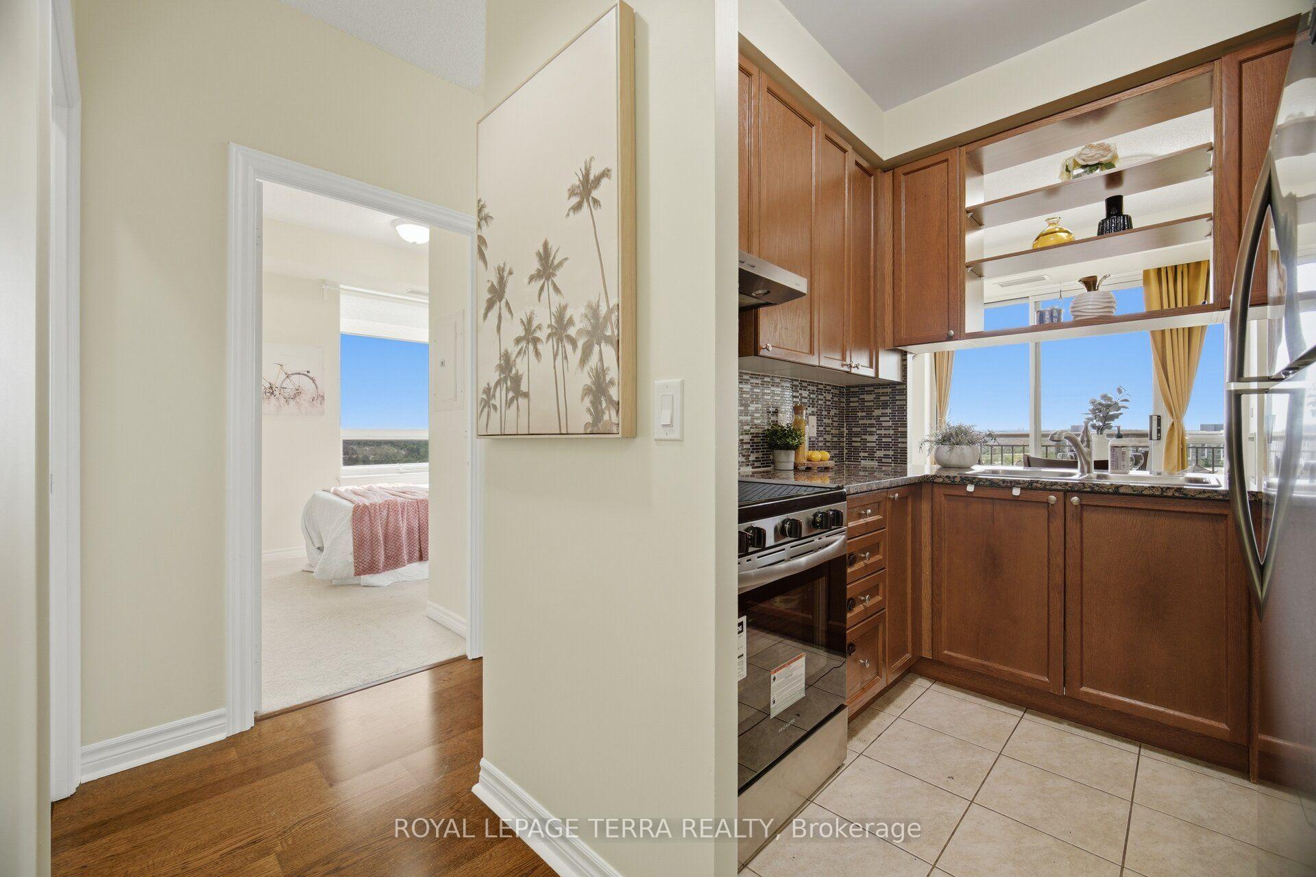 Photo 12 of Unit 1011, 2379 Central Park Drive, Oakville, River Oaks — HOMEH