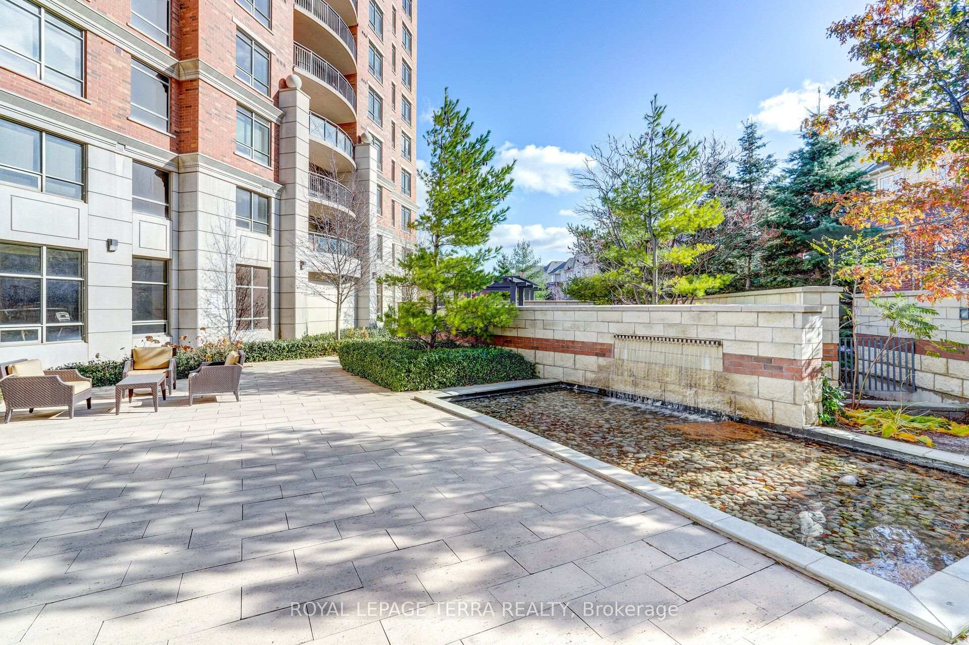 Photo 36 of Unit 1011, 2379 Central Park Drive, Oakville, River Oaks — HOMEH
