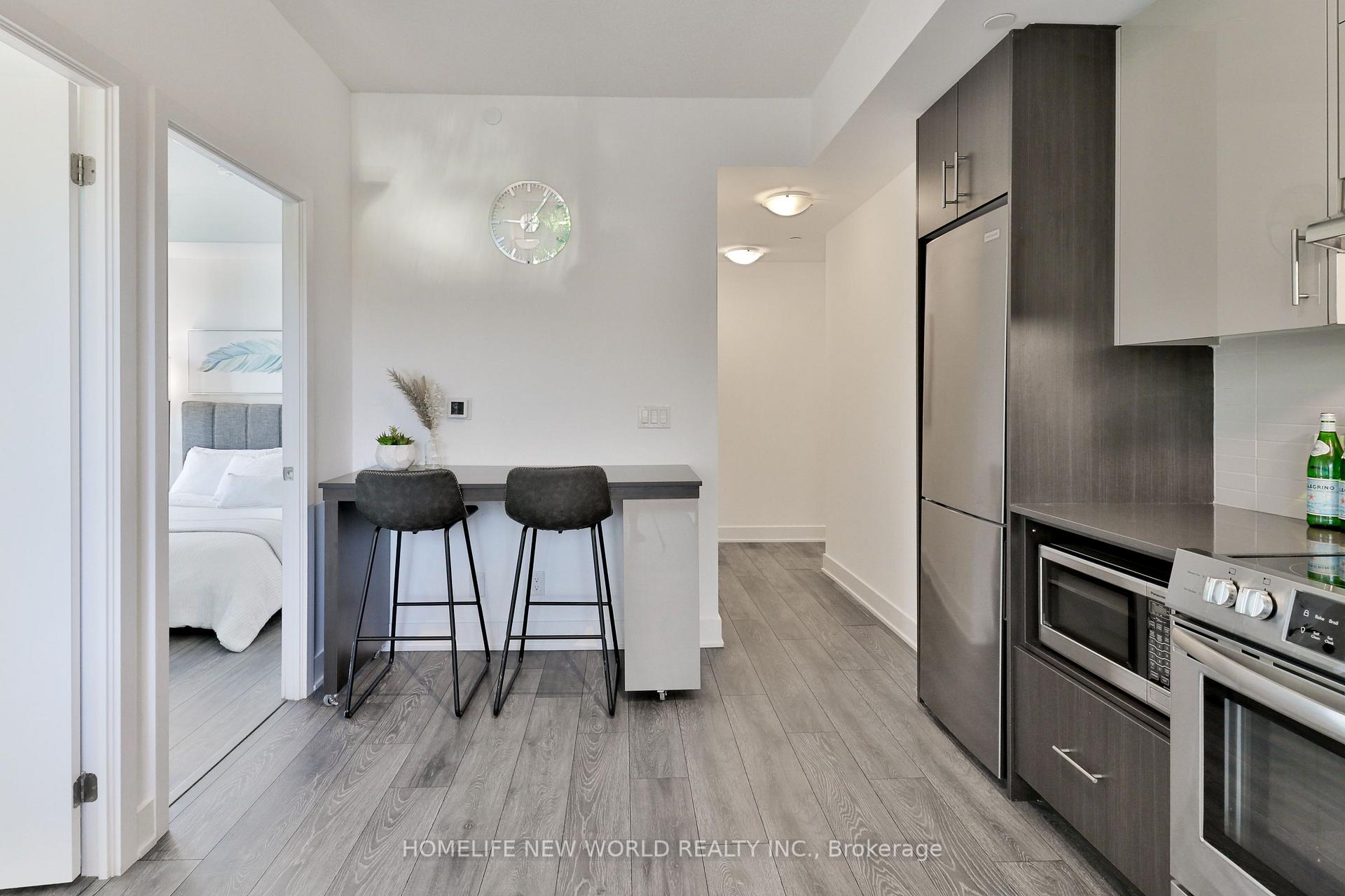 Photo 5 of Unit 215, 188 Fairview Mall Drive, North York, Don Valley Village — HOMEH