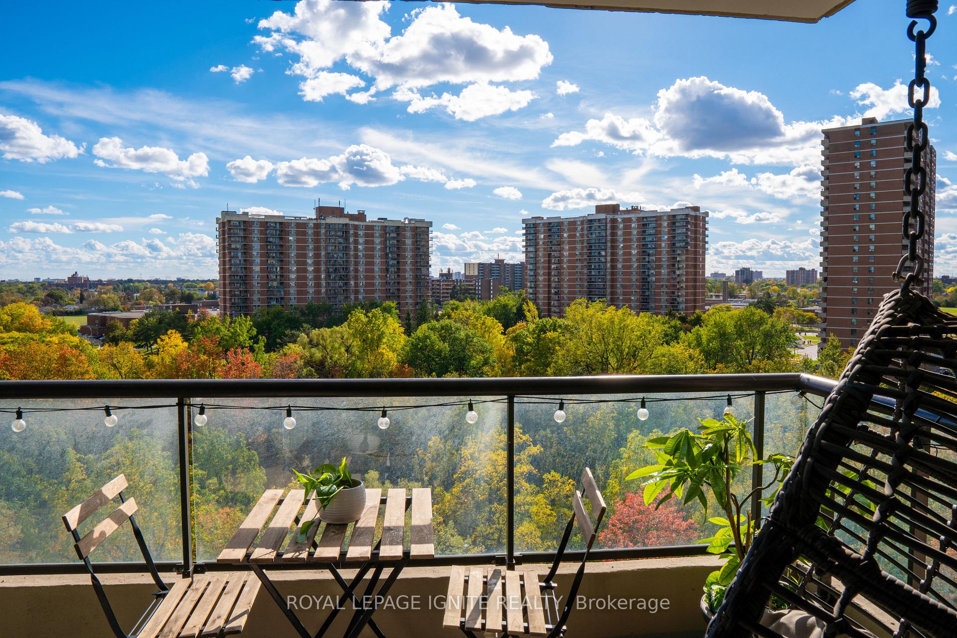 Photo 15 of Unit 1010, 5 Rowntree Road, Etobicoke, Mount Olive-Silverstone-Jamestown — HOMEH