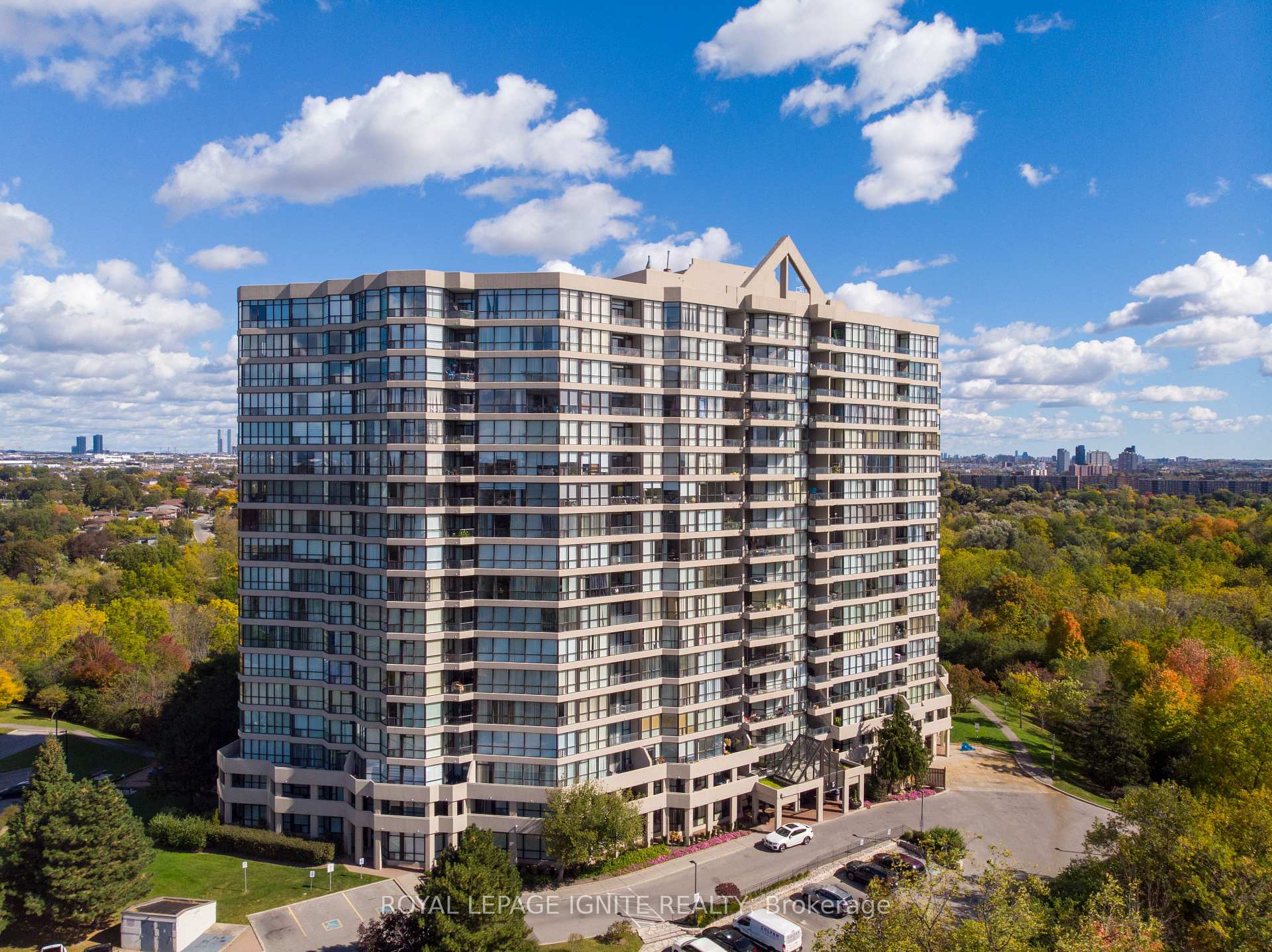 Photo 59 of Unit 1010, 5 Rowntree Road, Etobicoke, Mount Olive-Silverstone-Jamestown — HOMEH