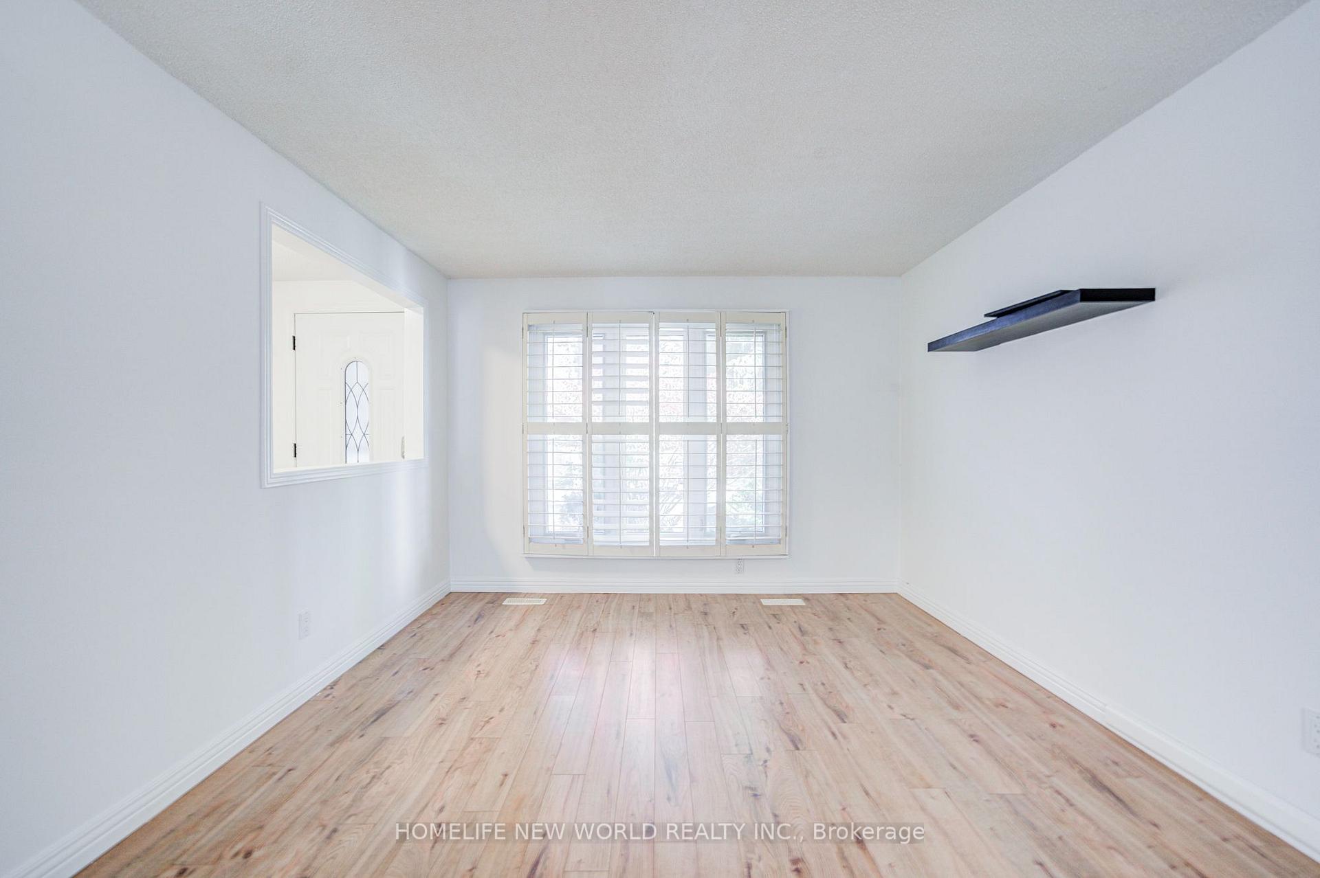 Photo 13 of 102 Madsen Crescent, Markham, Markville — HOMEH