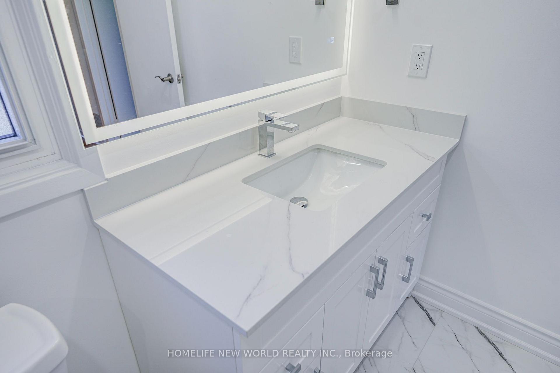 Photo 38 of 102 Madsen Crescent, Markham, Markville — HOMEH