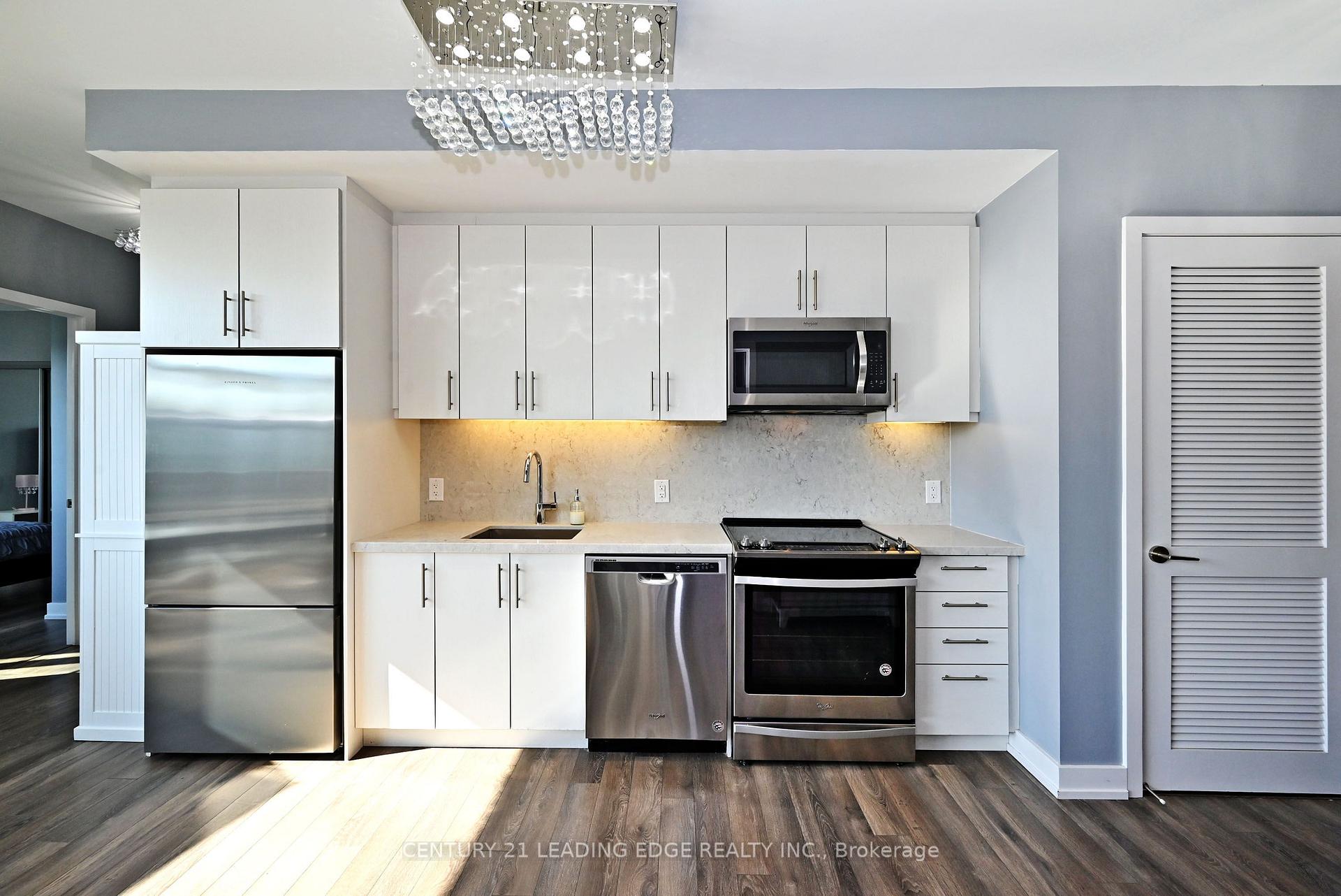 Photo 17 of Unit D431, 333 Sea Ray Avenue, Innisfil, Rural Innisfil — HOMEH