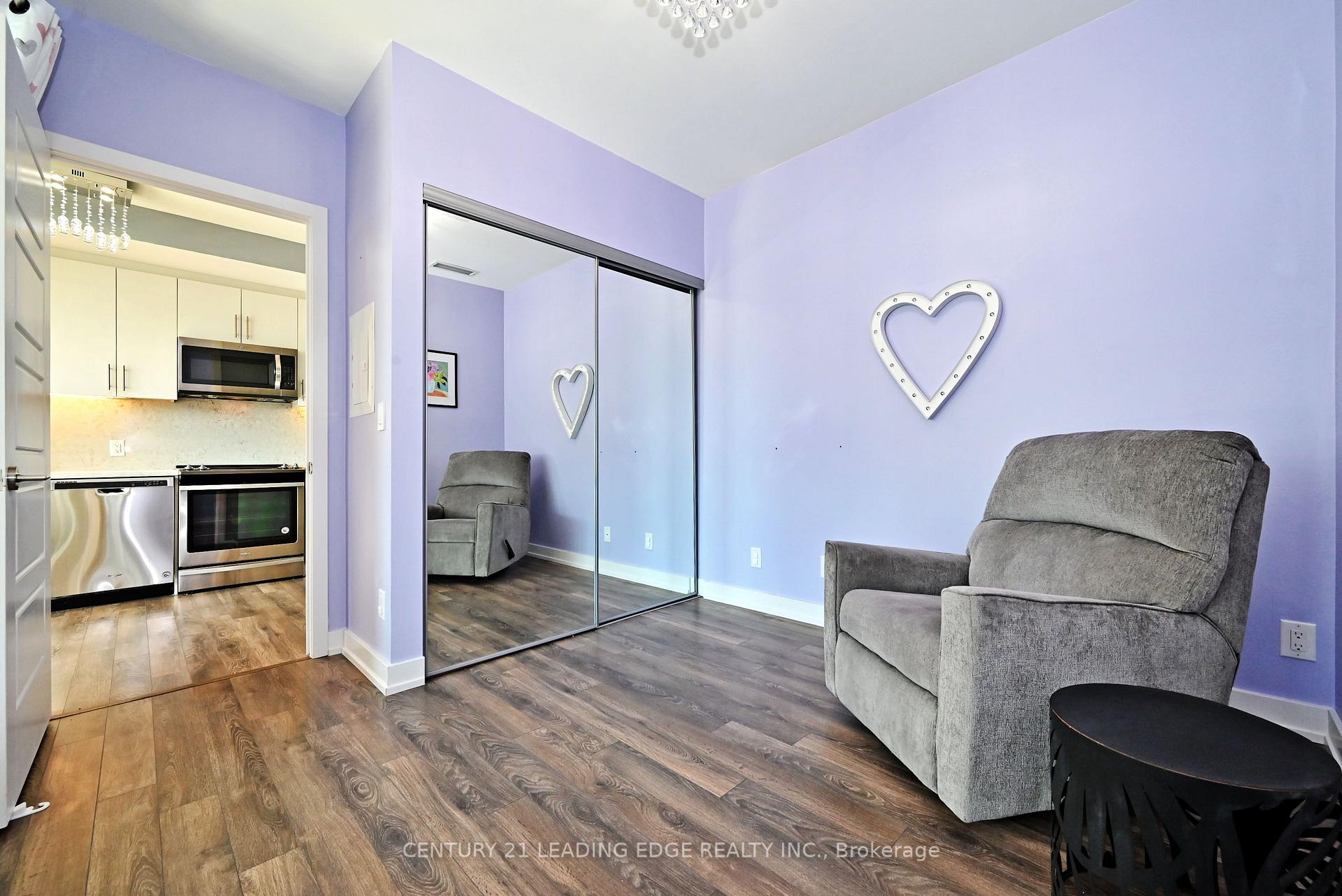 Photo 23 of Unit D431, 333 Sea Ray Avenue, Innisfil, Rural Innisfil — HOMEH