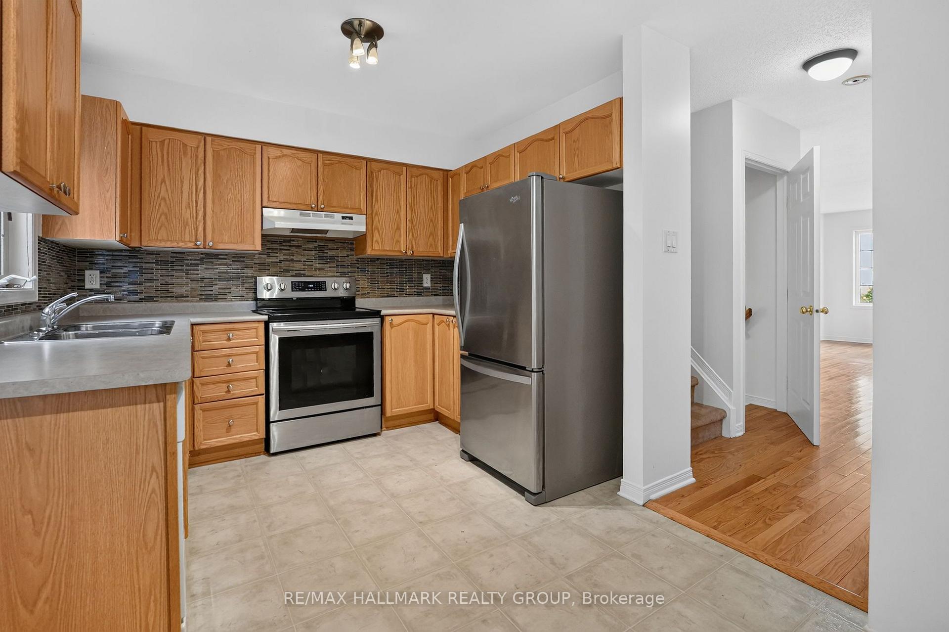 Photo 13 of 316 Gotham Private, Ottawa, Central Park — HOMEH