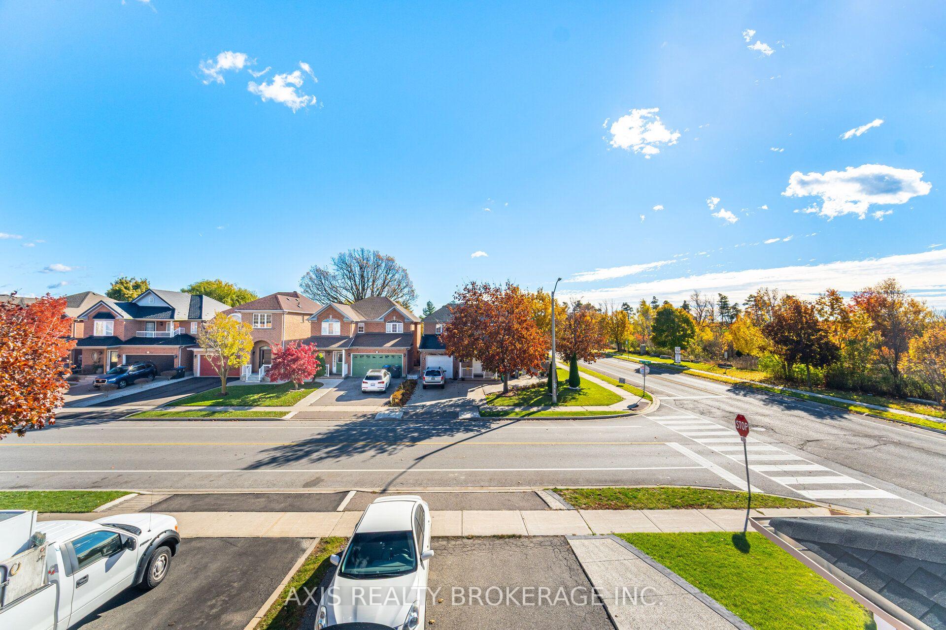 Photo 28 of 2 Queen Mary Drive, Brampton, Fletcher's Meadow — HOMEH