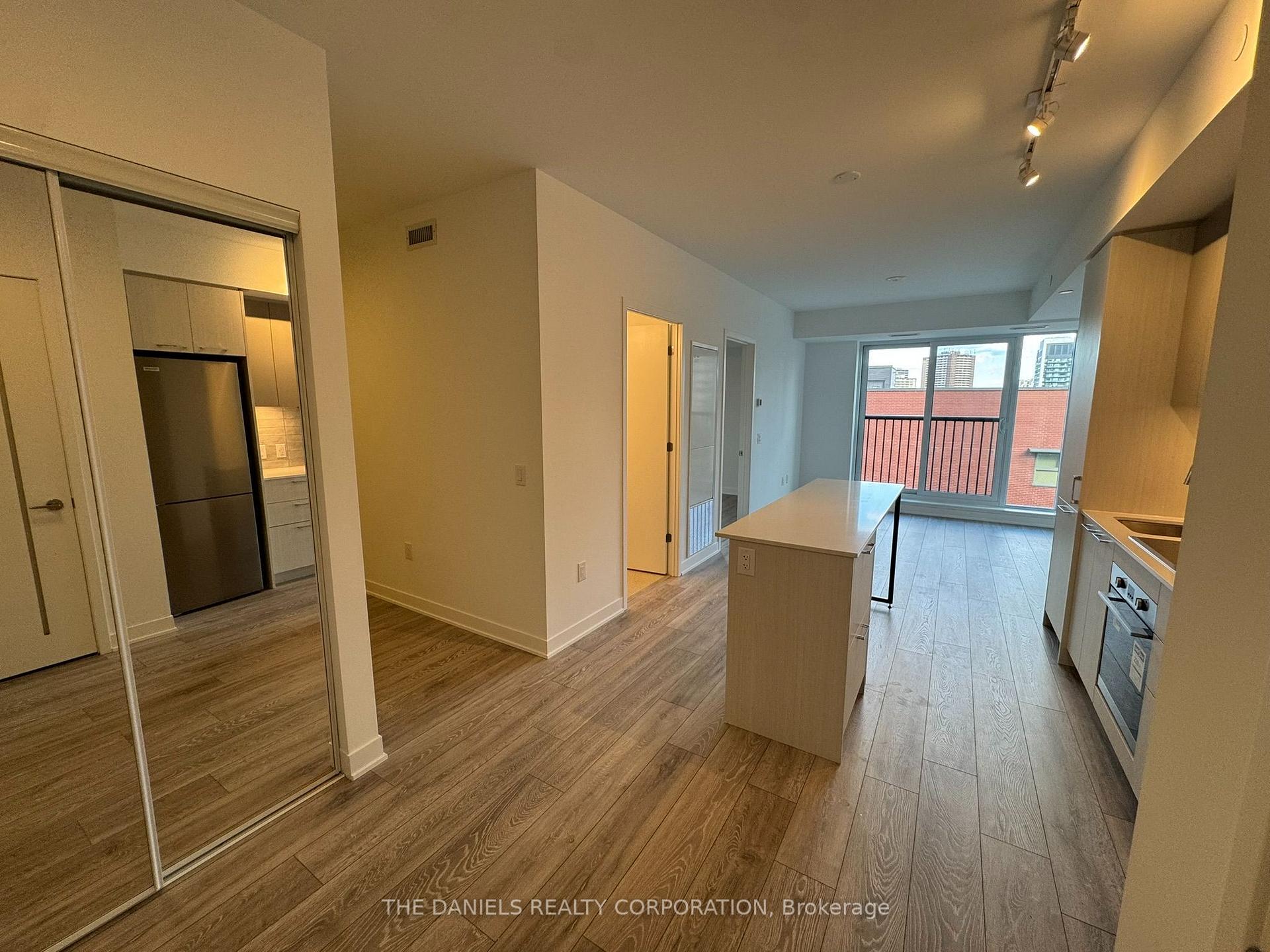 Photo 4 of Unit 411, 10 Oak Street, Toronto, Regent Park — HOMEH
