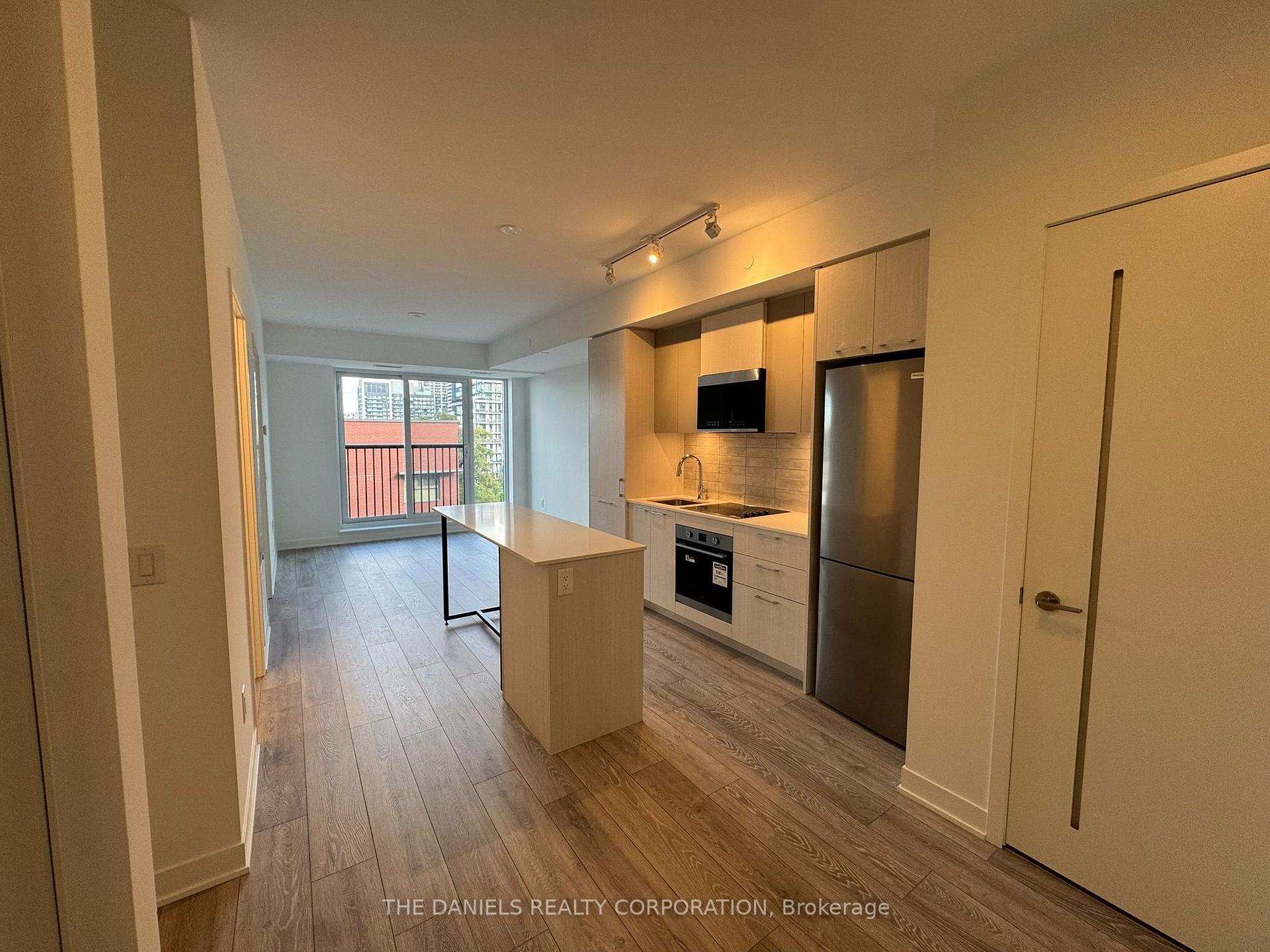 Photo 5 of Unit 411, 10 Oak Street, Toronto, Regent Park — HOMEH