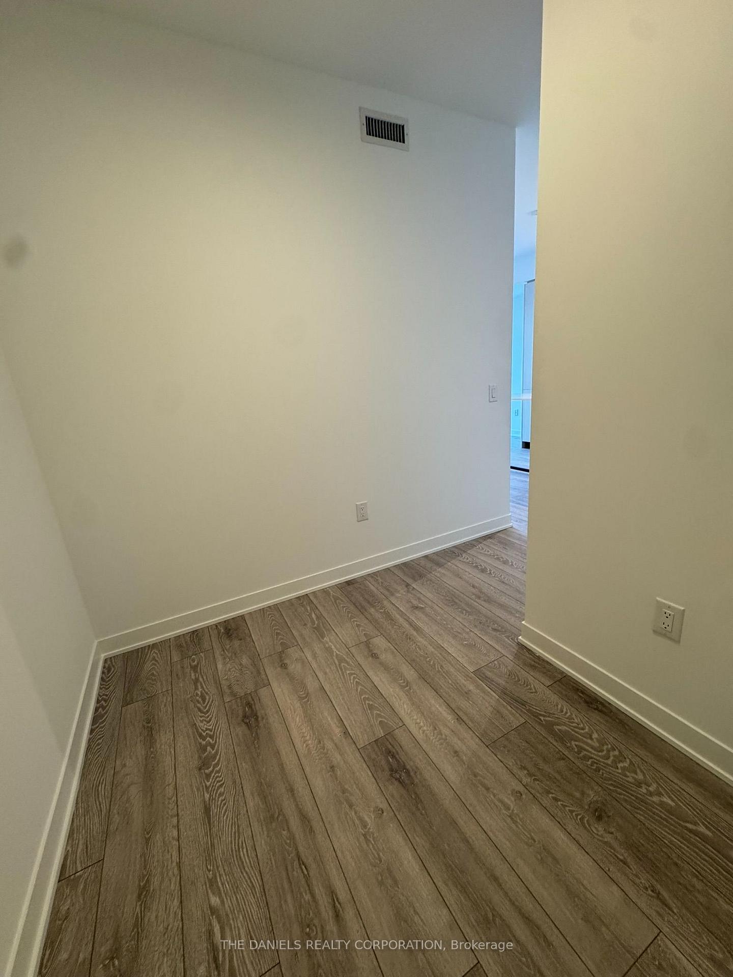 Photo 10 of Unit 411, 10 Oak Street, Toronto, Regent Park — HOMEH
