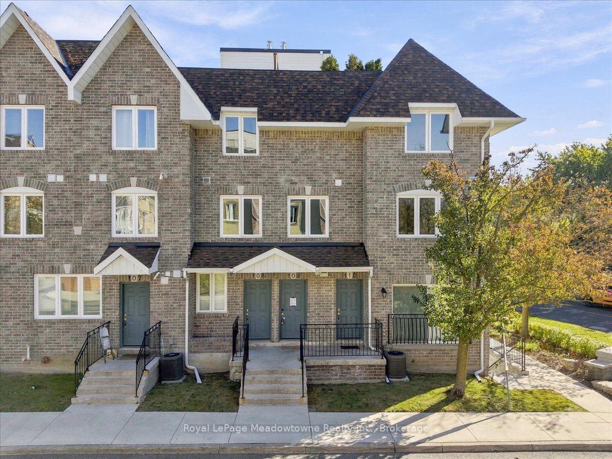 Photo of Unit 109, 75 Weldrick Road E