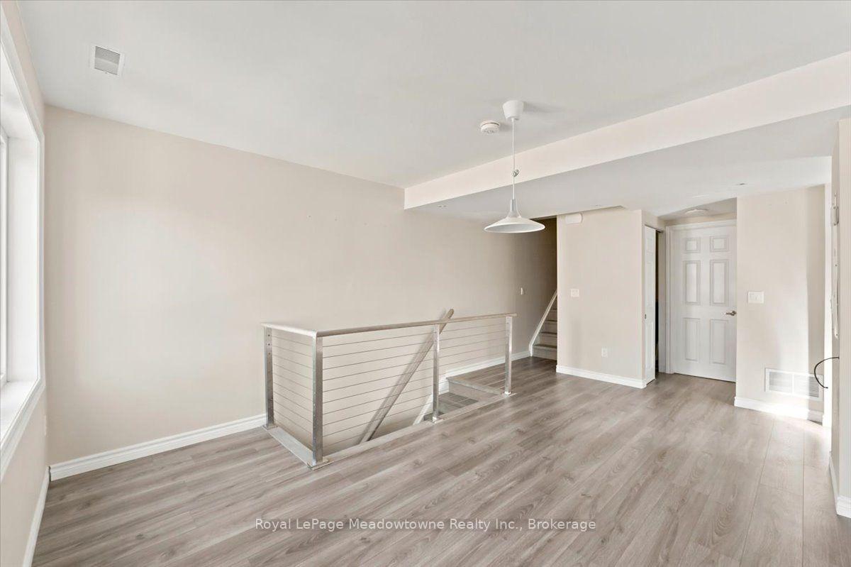 Photo 17 of Unit 109, 75 Weldrick Road E, Richmond Hill, Observatory — HOMEH