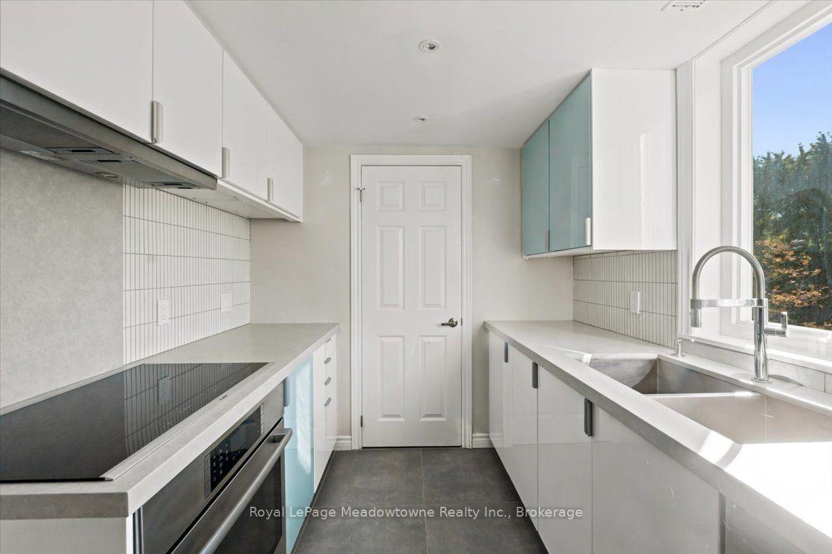 Photo 21 of Unit 109, 75 Weldrick Road E, Richmond Hill, Observatory — HOMEH