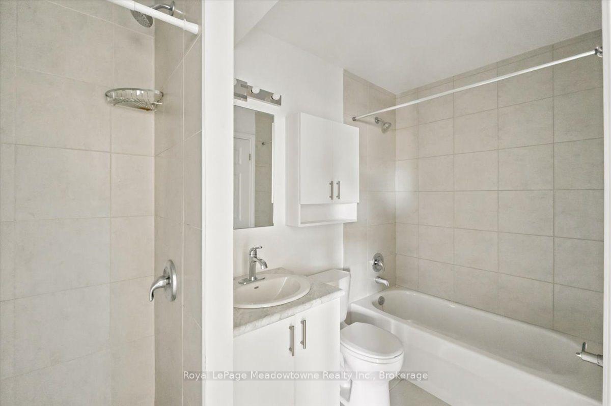 Photo 35 of Unit 109, 75 Weldrick Road E, Richmond Hill, Observatory — HOMEH