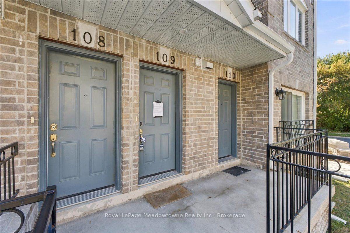 Photo 40 of Unit 109, 75 Weldrick Road E, Richmond Hill, Observatory — HOMEH