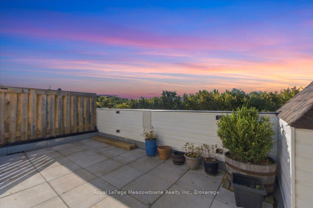 Photo 39 of Unit 109, 75 Weldrick Road E, Richmond Hill, Observatory — HOMEH