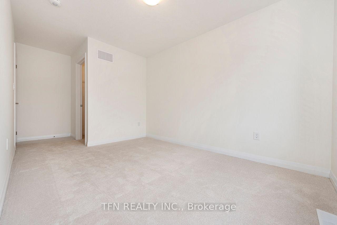 Photo 3 of 389 Starlight Avenue, Woolwich, Breslau — HOMEH