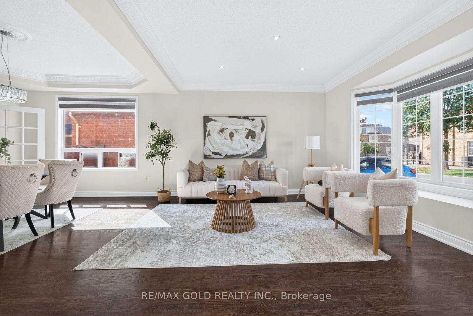 Photo 6 of 70 Maldives Crescent, Brampton, Vales of Castlemore — HOMEH