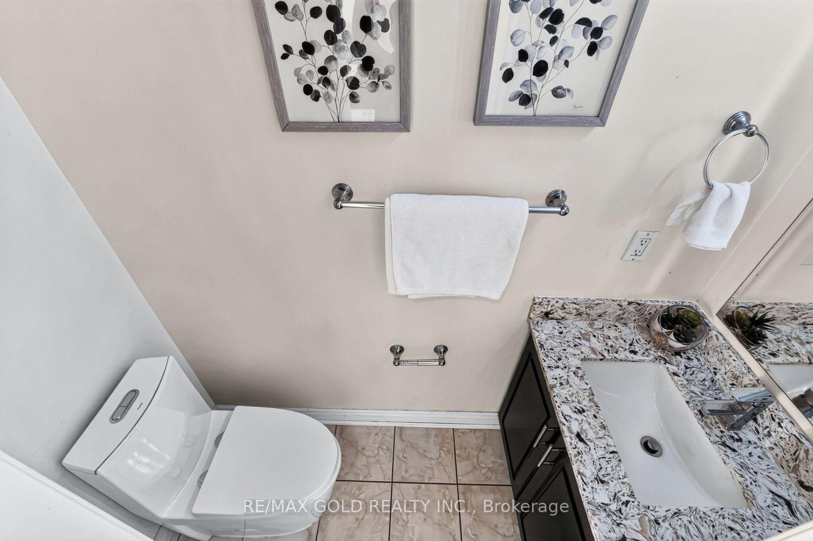 Photo 19 of 70 Maldives Crescent, Brampton, Vales of Castlemore — HOMEH