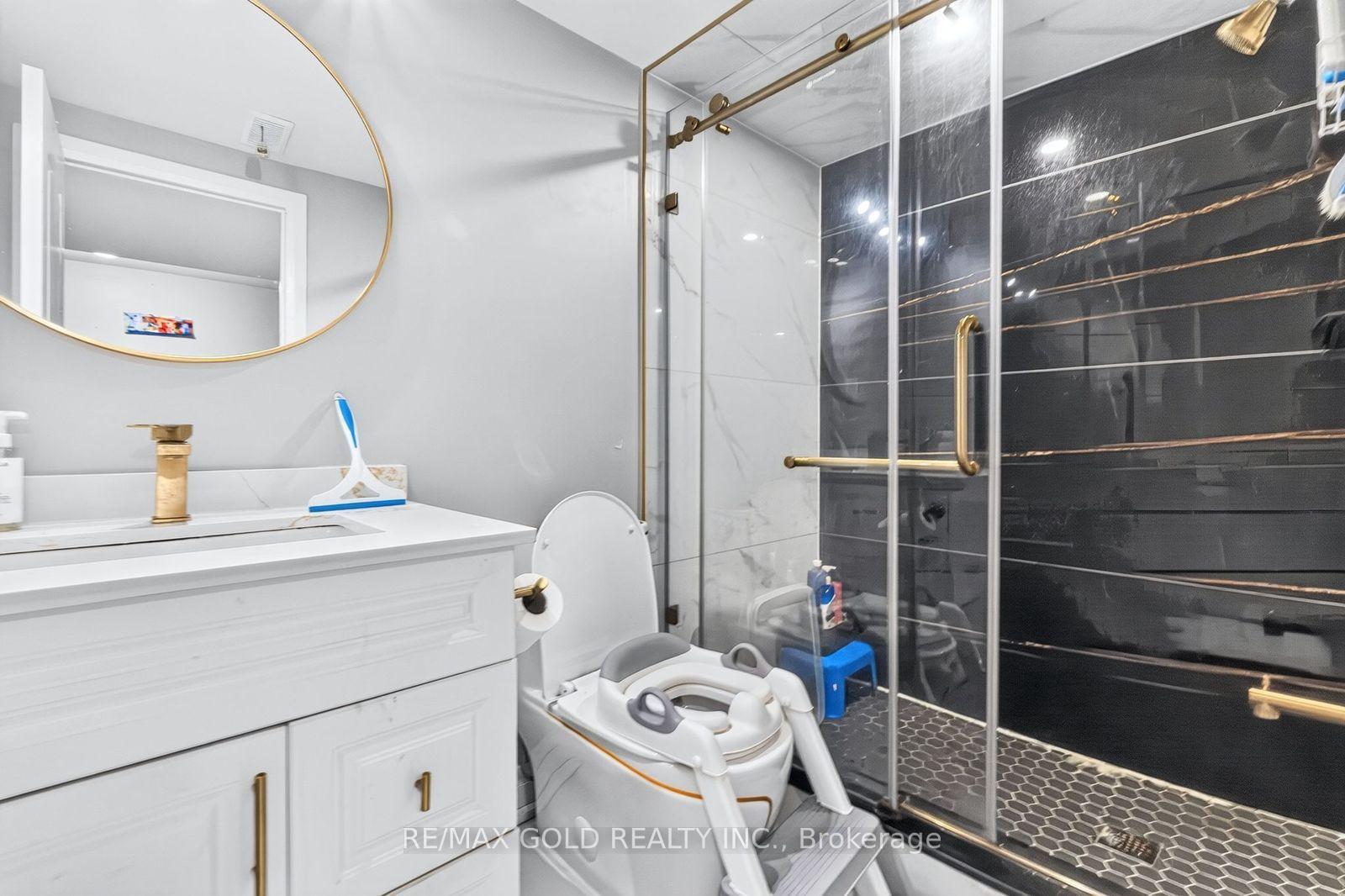 Photo 38 of 70 Maldives Crescent, Brampton, Vales of Castlemore — HOMEH