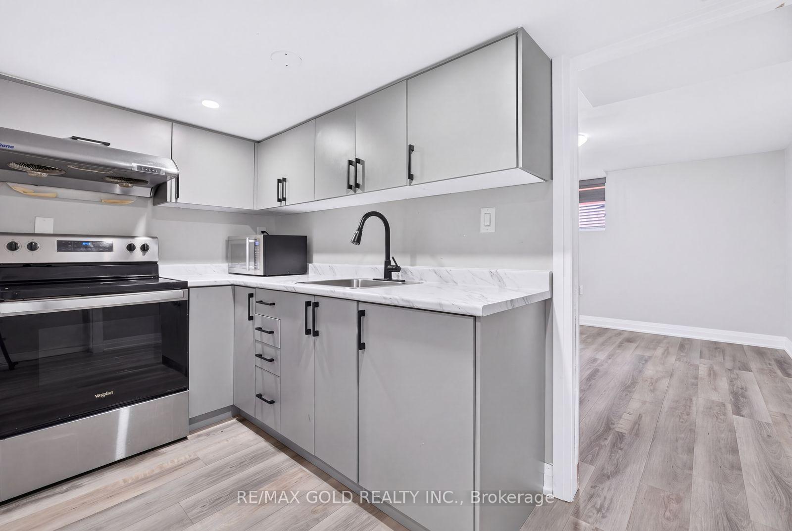 Photo 40 of 70 Maldives Crescent, Brampton, Vales of Castlemore — HOMEH